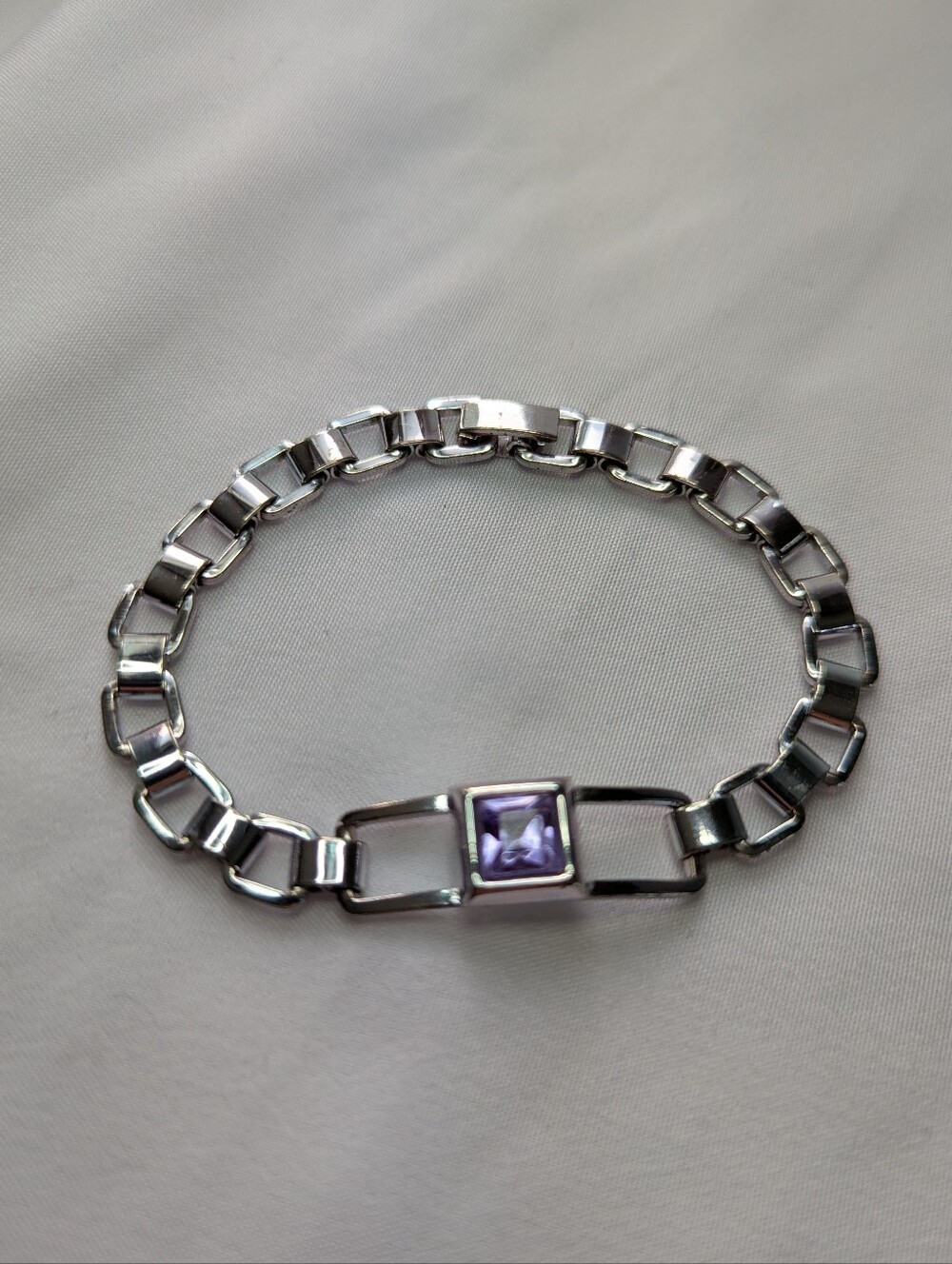 Silver Link Bracelet with Purple Square Glass Gem
